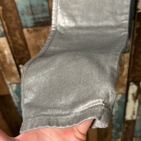 SIWY Los Angeles Hanna the singer not the song metallic jeans - Picture 8 of 16